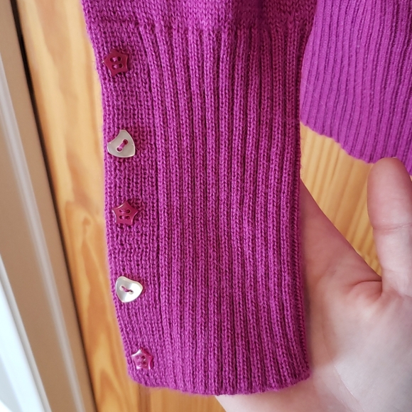 Berry cute sweater - Picture 3 of 4
